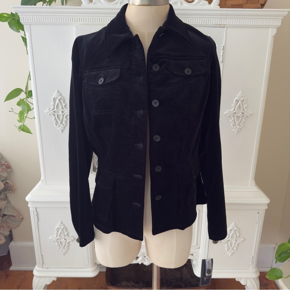 NWT Jones New York Signature
Black Velvet Stretch Jacket - Picture 2 of 10